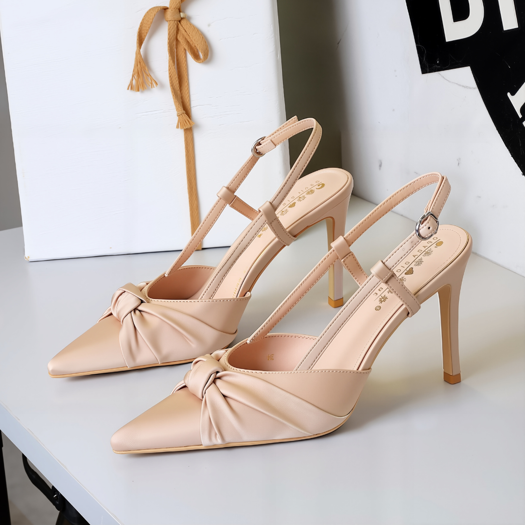 Liora Stiletto